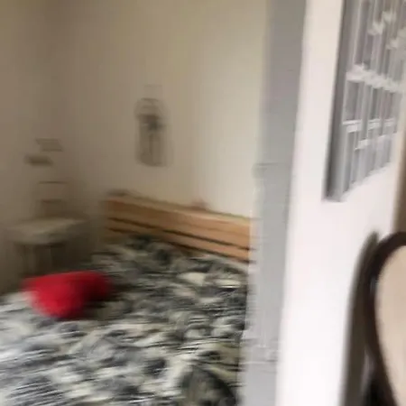 Un Petit Dans Un Cadre Naturel *