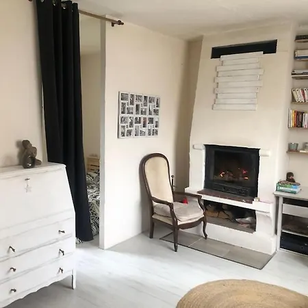 Un Petit Dans Un Cadre Naturel דירה *